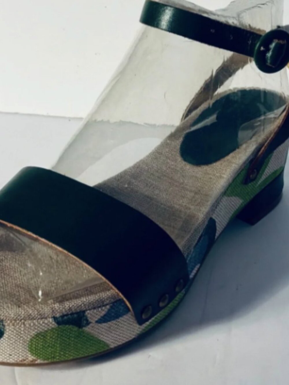 GULIVER DESIGN…leather sandals